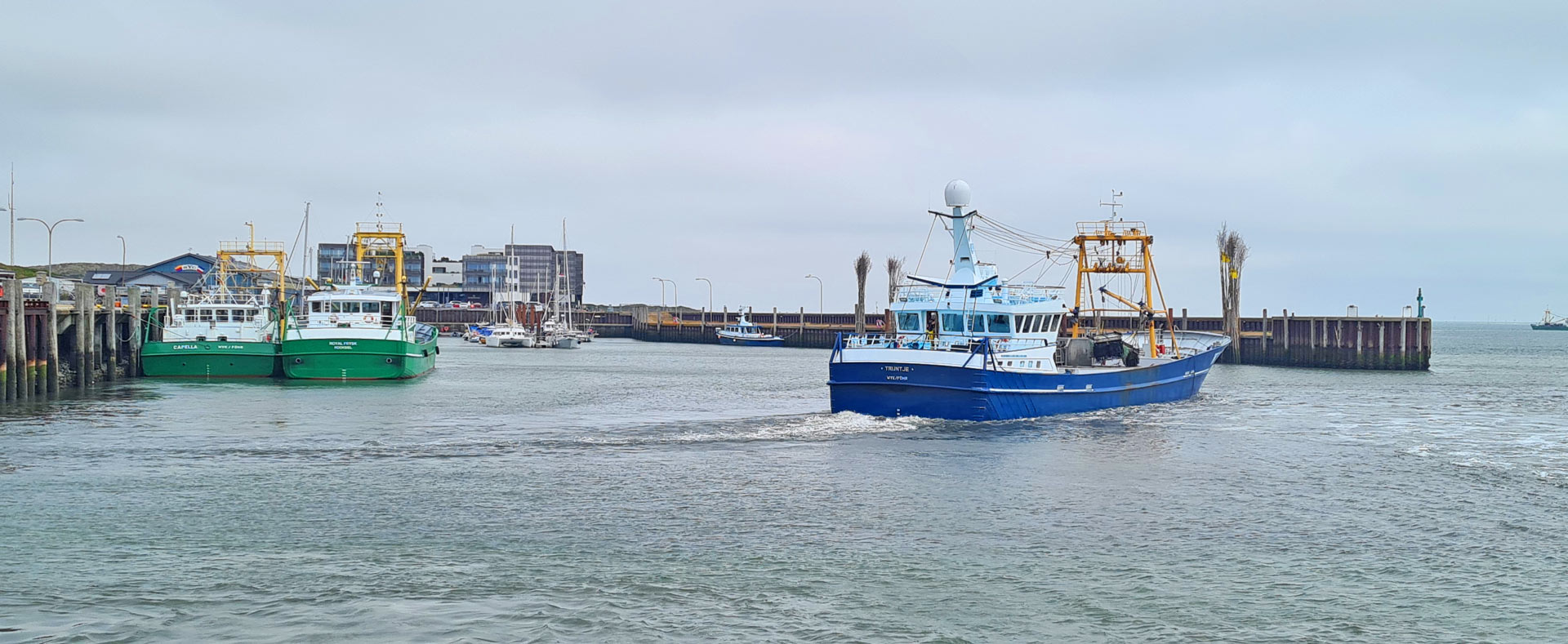 Muschelkutter Hafen Fischerei